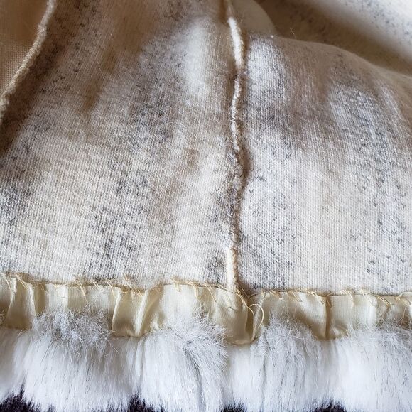 Vintage Avec Tu Glenoit Lined Faux Fur Coat 1970 Size 13 Made in USA Cream Gray - Picture 16 of 16